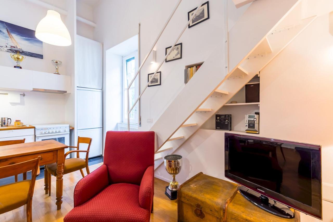 Апартаменты Grifeo - Quiet And Relaxing Flat On Panoramic Route Неаполь Экстерьер фото